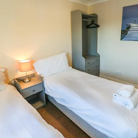 10 Old School Close 레이번