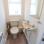 10 Old School Close * Leyburn